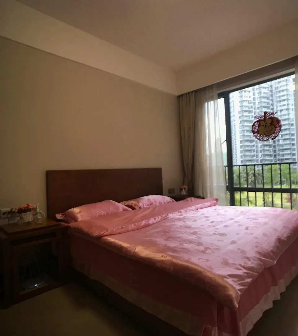 Sanya Linglong Lulushun Hotel