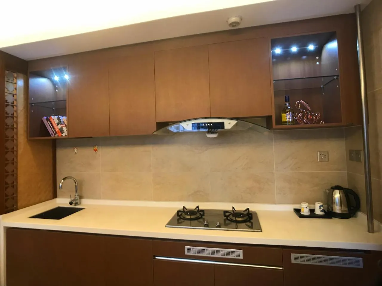Sanya Linglong Lulushun Hotel