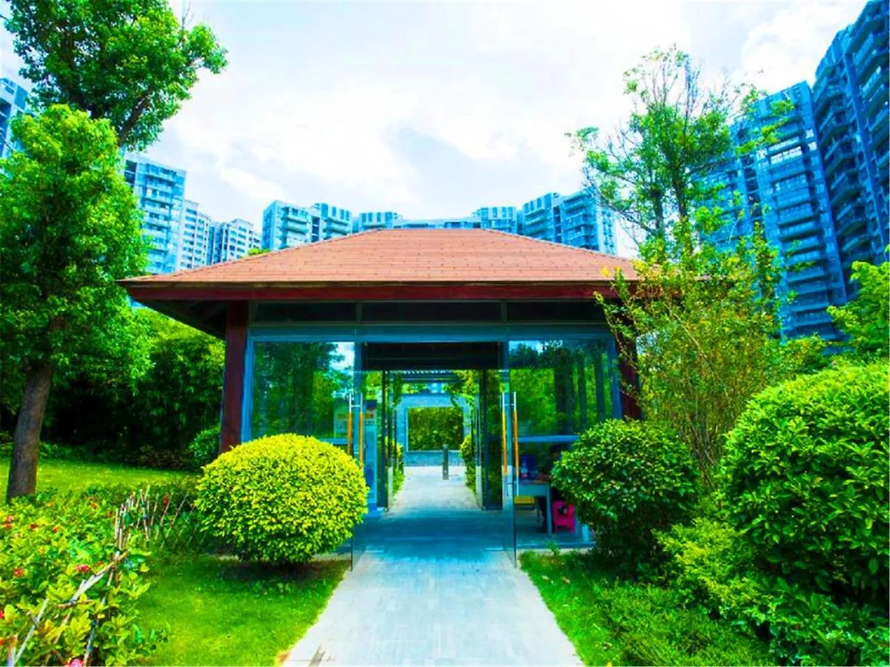 Sanya Linglong Lulushun Hotel