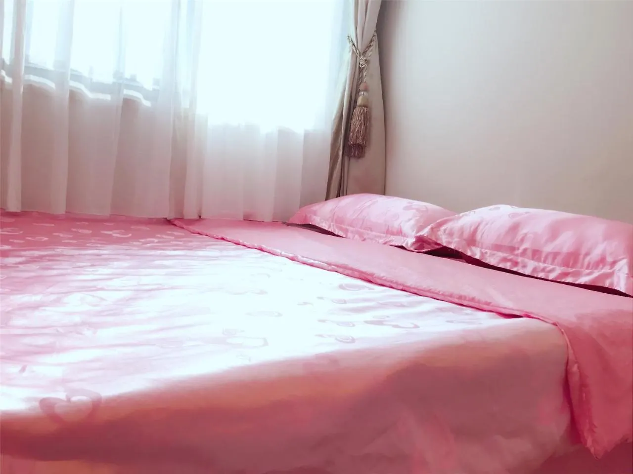 Sanya Linglong Lulushun Hotel