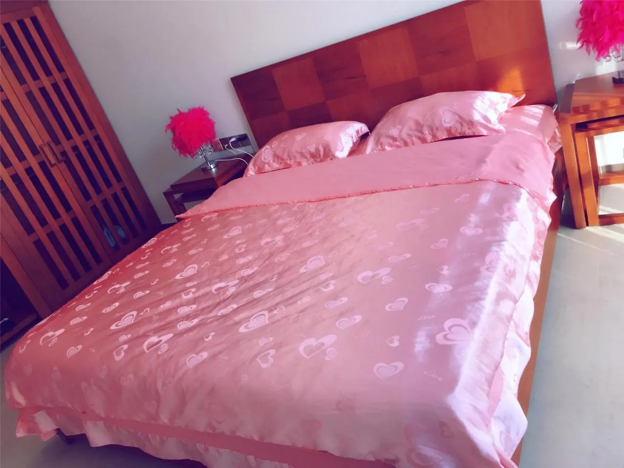 Sanya Linglong Lulushun Hotel 3*,  중국