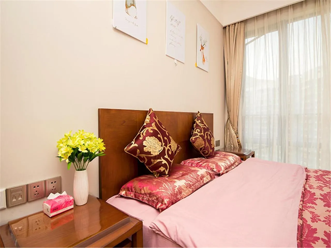 Sanya Linglong Lulushun Hotel