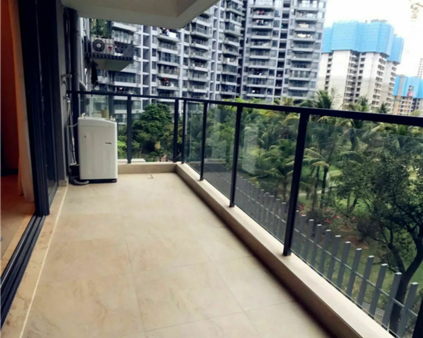 Sanya Linglong Lulushun Hotel