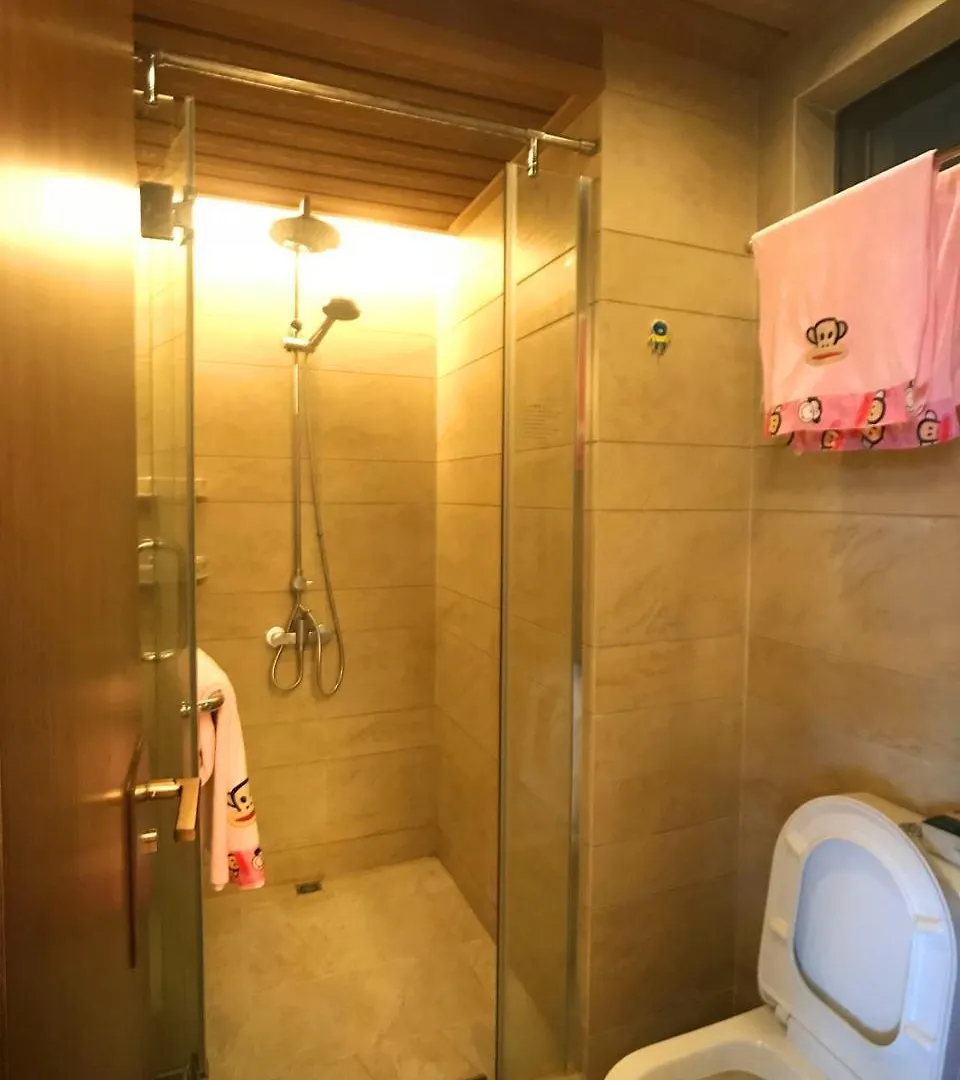 Sanya Linglong Lulushun Hotel