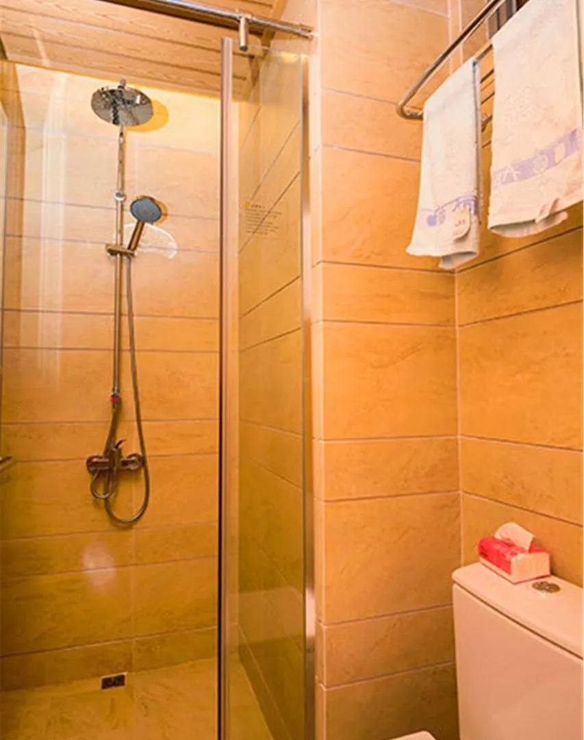 Sanya Linglong Lulushun Hotel
